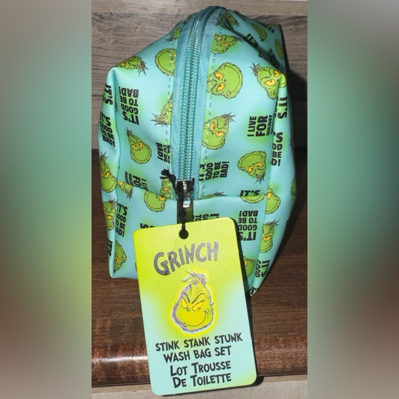 The Grinch Toiletry Bag Set Bath Scrunchie, Body Wash, Shampoo /Conditioner -NEW - Picture 3 of 8